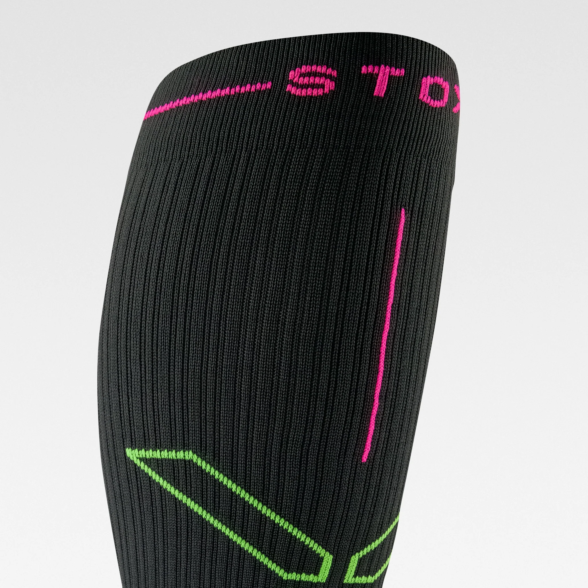 Running Socks Women | Charcoal / Fuchsia - Image 5